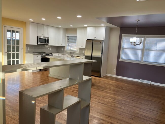 Building Photo - 3004 Nathanael Rd