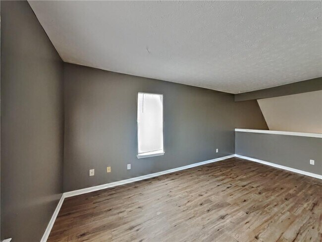 Building Photo - 107 Bridge View Dr