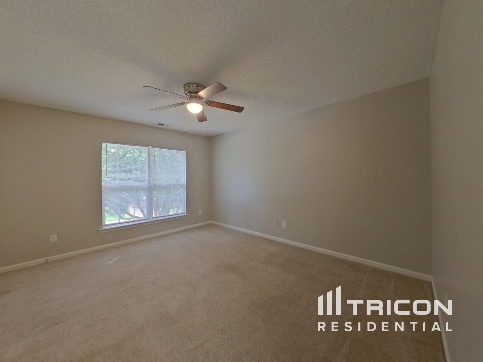 Building Photo - 5203 Holbert Cir