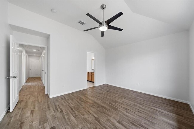 Building Photo - 25118 Clover Ranch Dr