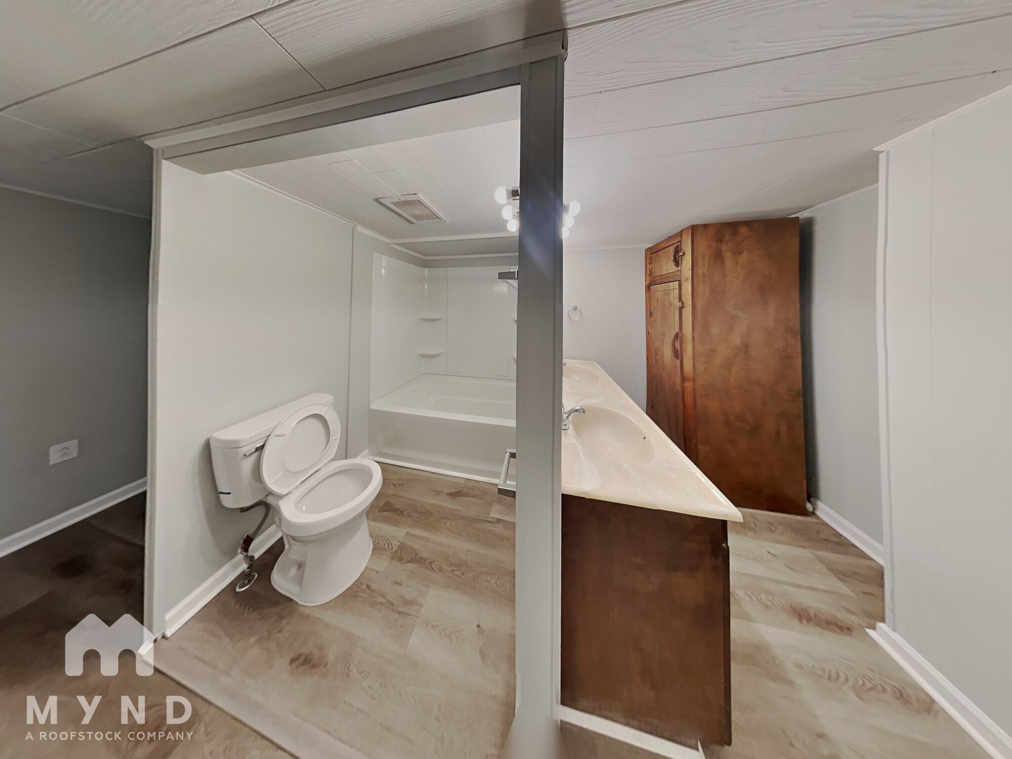 Building Photo - 5520 Kool Springs Dr