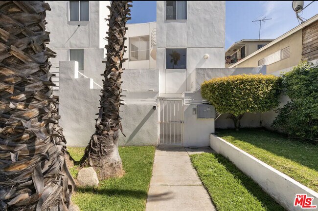 Building Photo - 1823 20th St