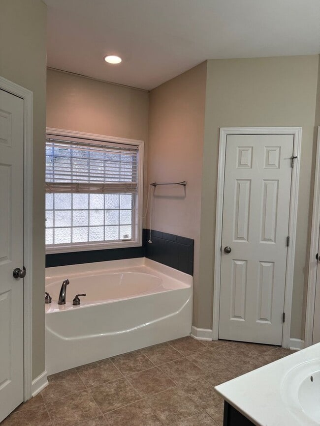 Building Photo - Welcome to Sterling Farms!