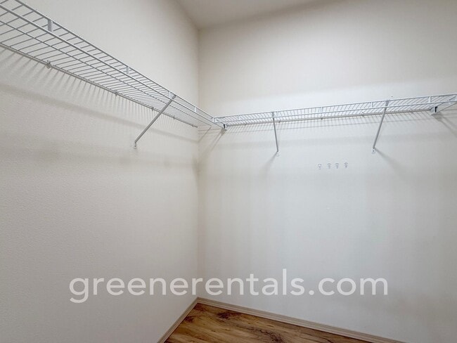 Building Photo - 3BR/2.5BA Townhome in Established Olympia Neighborhood