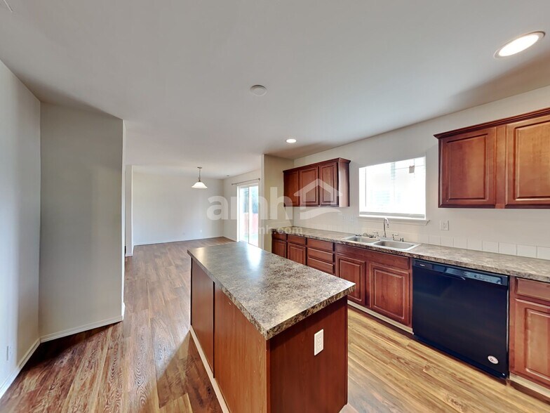 Building Photo - 17924 18th Ave Ct E