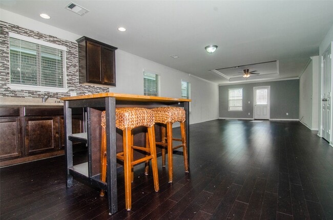 Building Photo - 15335 Hope Shadow Ct