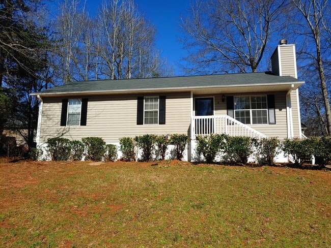 Building Photo - 8 Silver Spur Ct