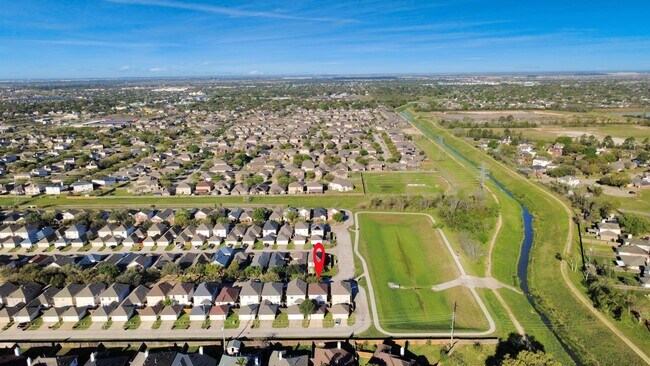 Building Photo - 6446 Mountain Pines Ln