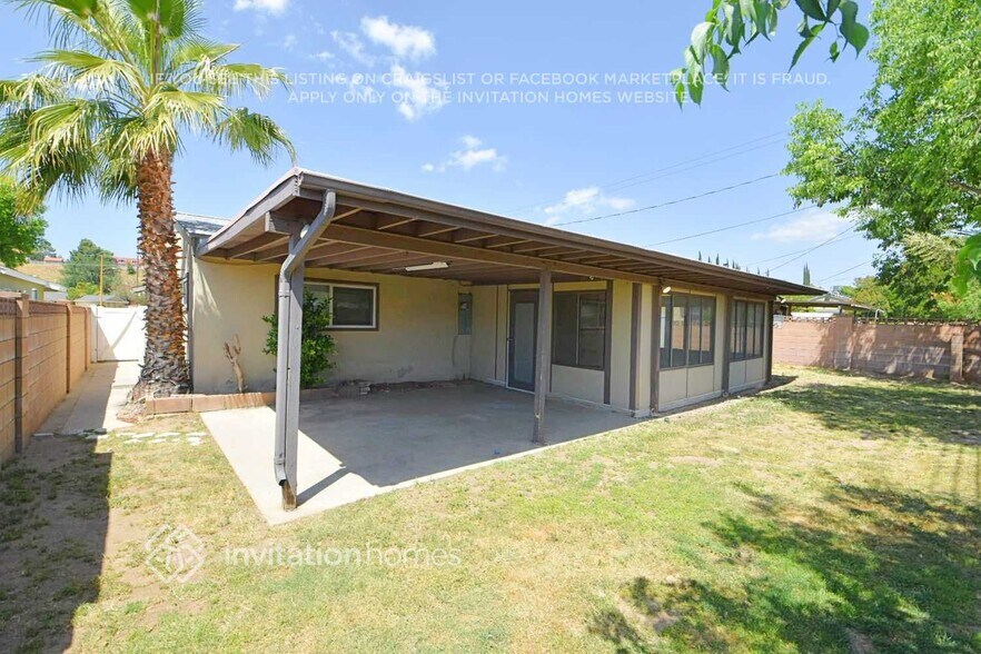 Building Photo - 22510 Festividad Dr