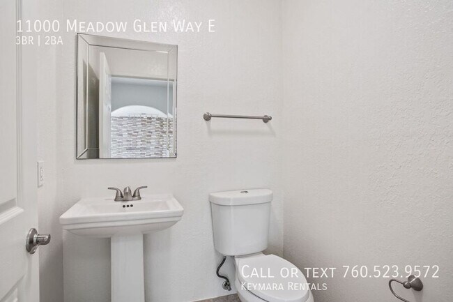 Building Photo - 11000 Meadow Glen Way E