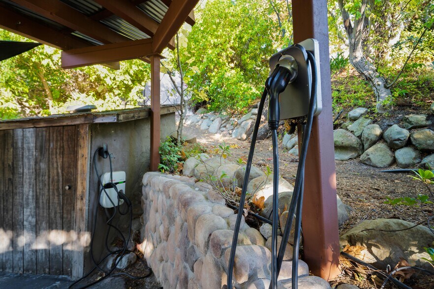 Building Photo - 25736 Punto de Vista Dr