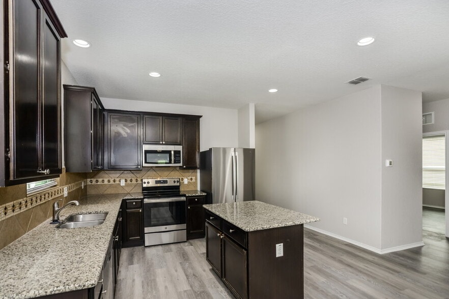 Building Photo - 27619 Lasso Bend