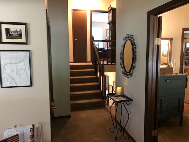 Building Photo - 3BR/3BA View of Melton Hill Lake in private community