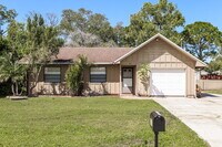 Building Photo - 167 NE Twylite Terrace