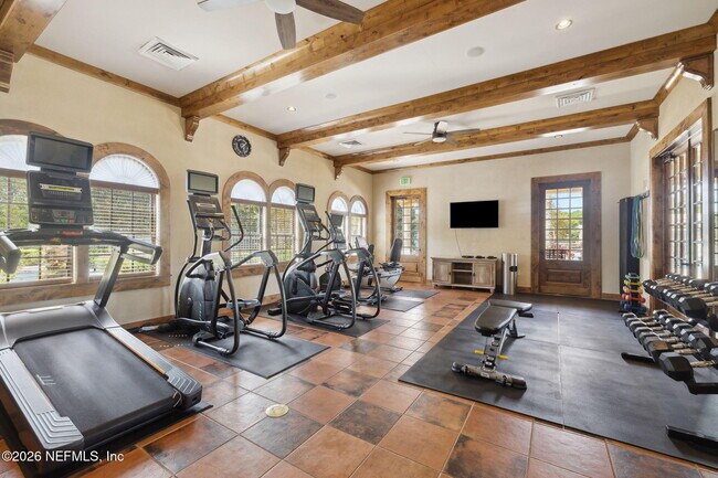 Building Photo - 470 Servia Dr