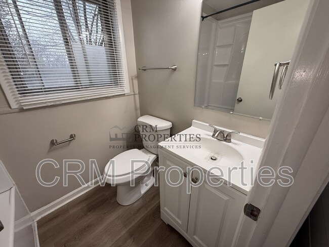 Building Photo - 3156 Dequincy St