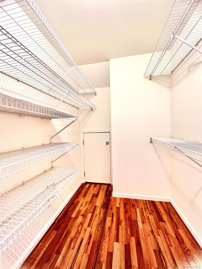 Building Photo - 15 Evon Ct