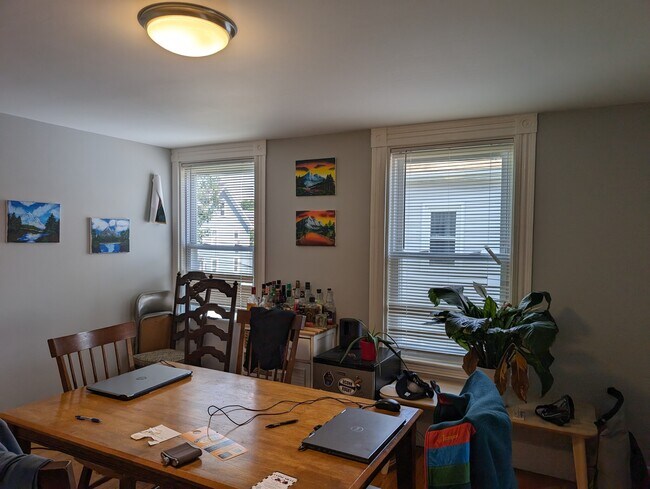 Building Photo - 11 Kearney St