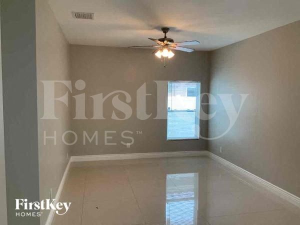 Building Photo - 2835 NW 14th St