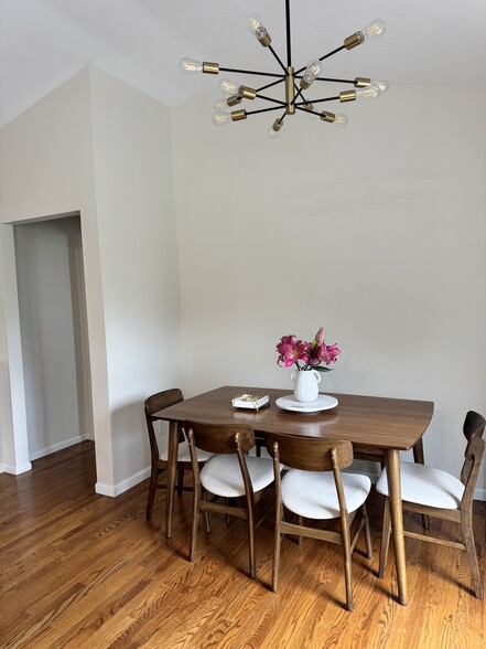 Building Photo - 18025 Lisbon Dr