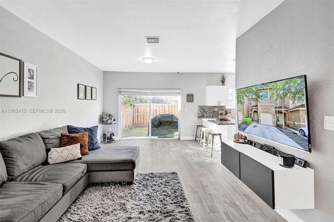 Building Photo - 8518 SW 214th Ln