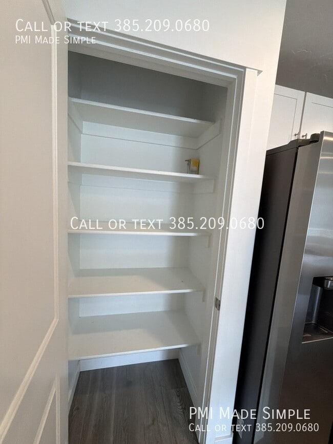 Building Photo - 3901 Buckland Dr