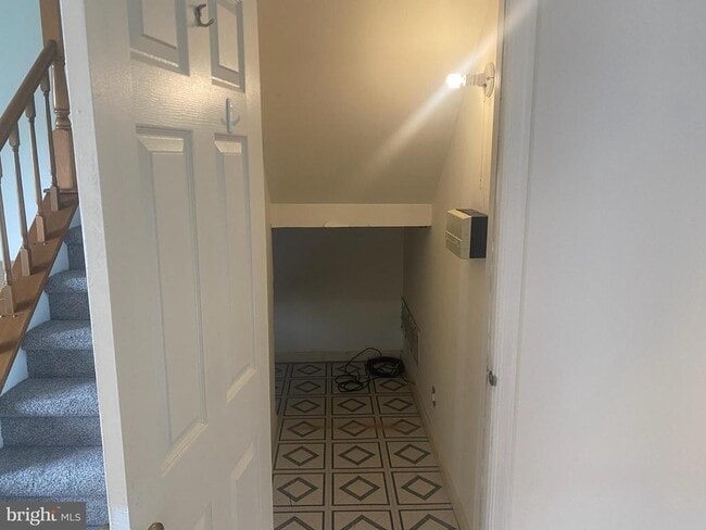 Building Photo - 113 N Park Rd