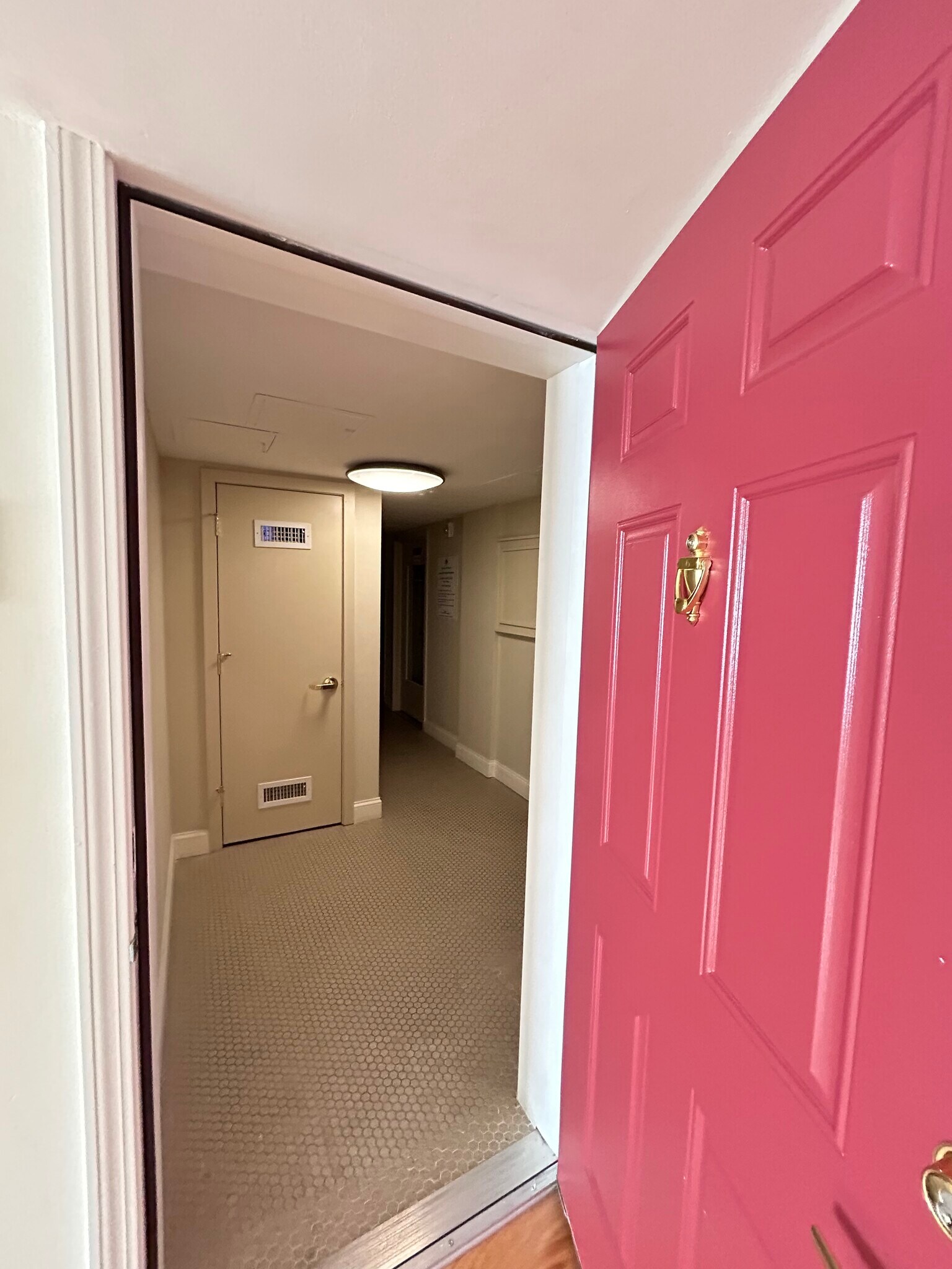 Building Photo - 1 Langdon Sq