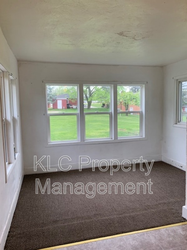 Building Photo - 411 E McKinley Ave