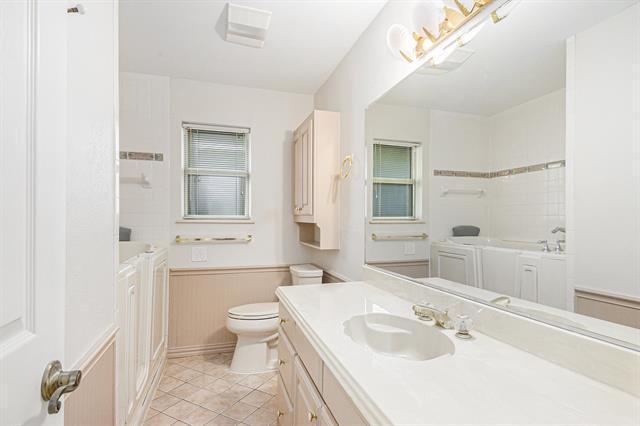 Building Photo - 5220 Wosley Dr