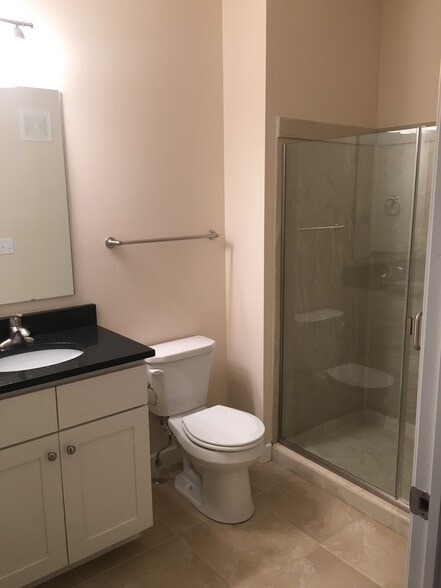 Building Photo - 2500 Muscatine Ave