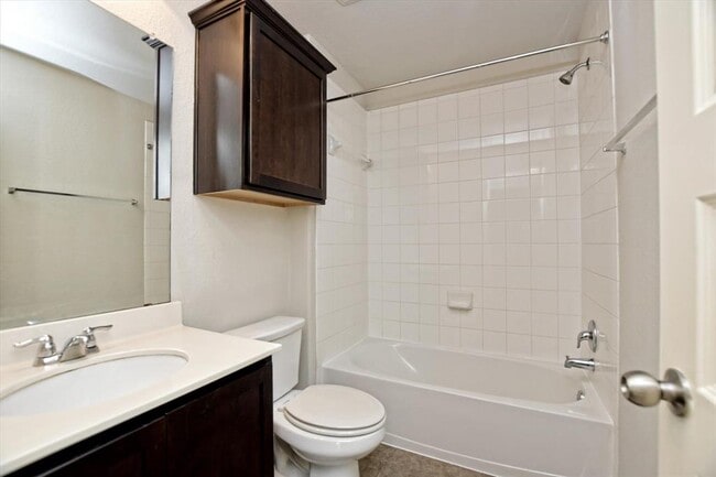 Building Photo - 600 Allens Creek Way