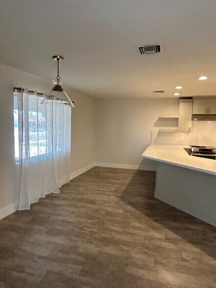 Kitchen Nook Area - 8226 E Mitchell Dr