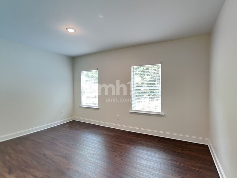 Building Photo - 3791 Blackshear Pl