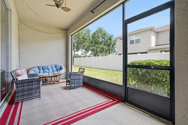 Building Photo - 10425 Red Carpet Ct