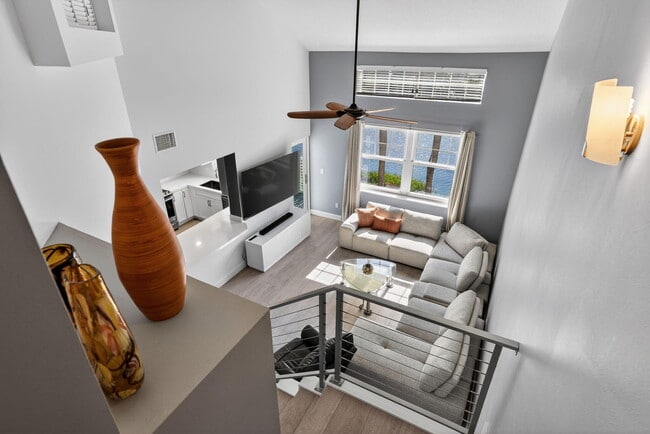 Building Photo - 805 Mainsail Cir