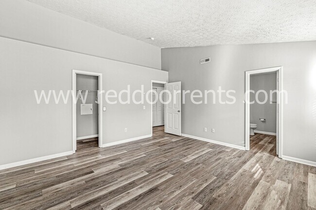 Building Photo - Schedule your showing today!