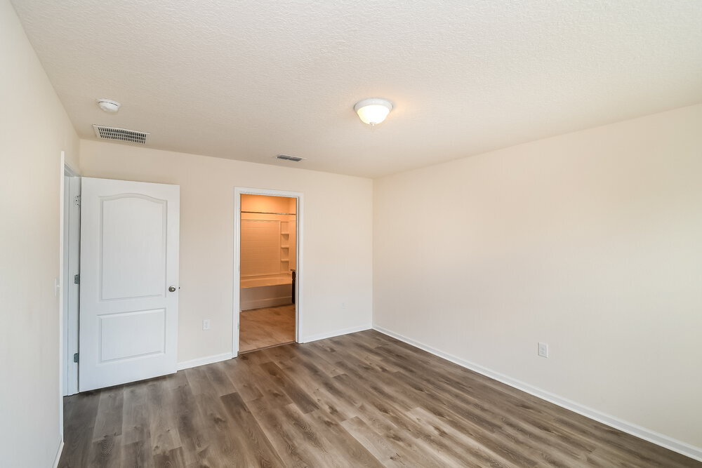 Building Photo - 2303 Pebble Point Dr