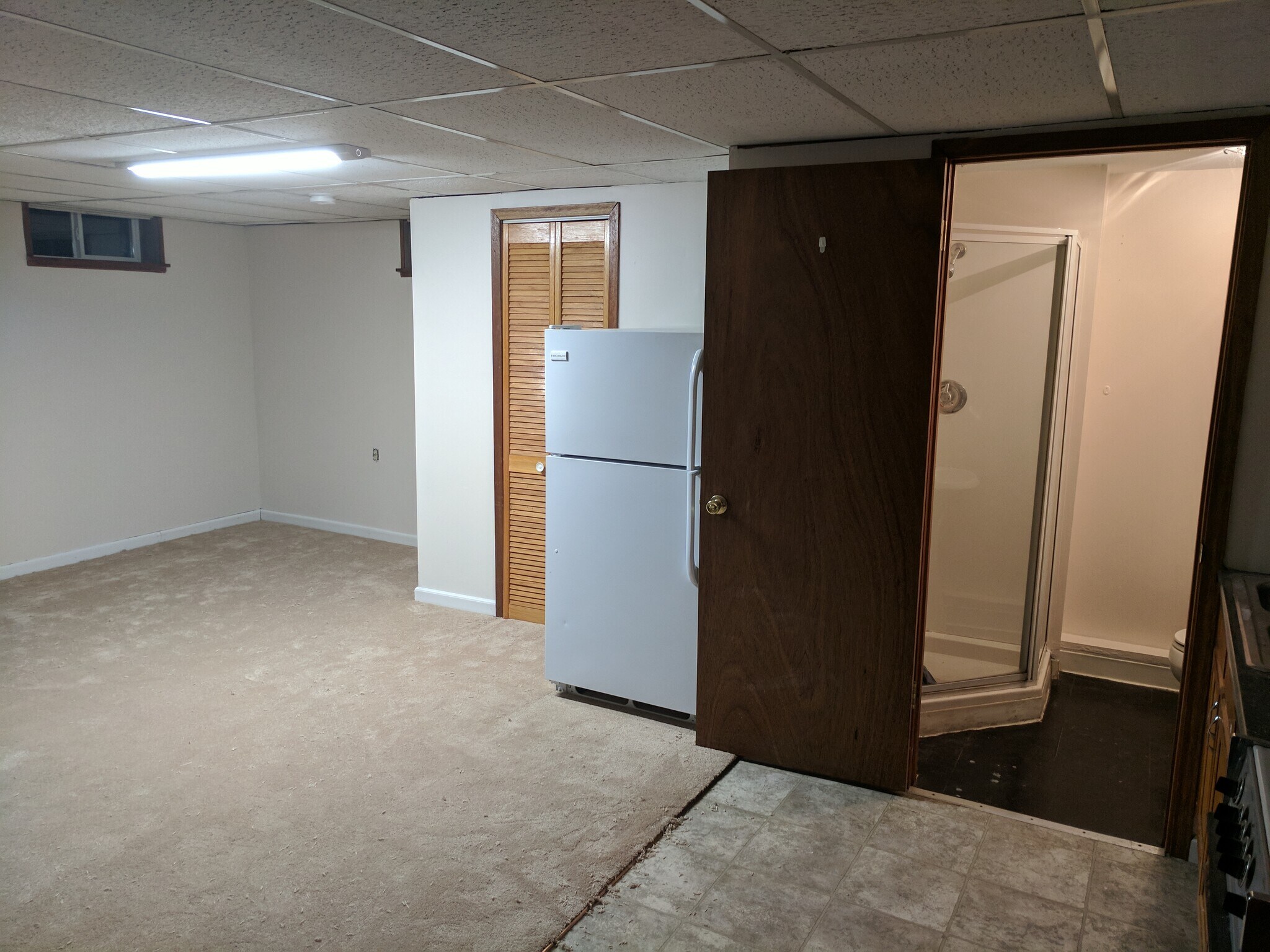 Studio Bedroom - 17 21st Ave S