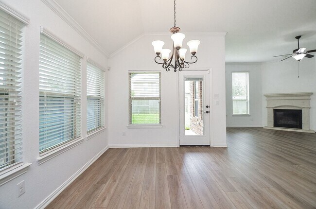 Building Photo - 14806 Raleigh's Meadow Ct