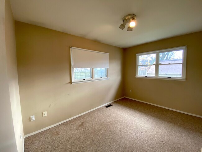 Bedroom 3 - 618 Clayton Ave NW