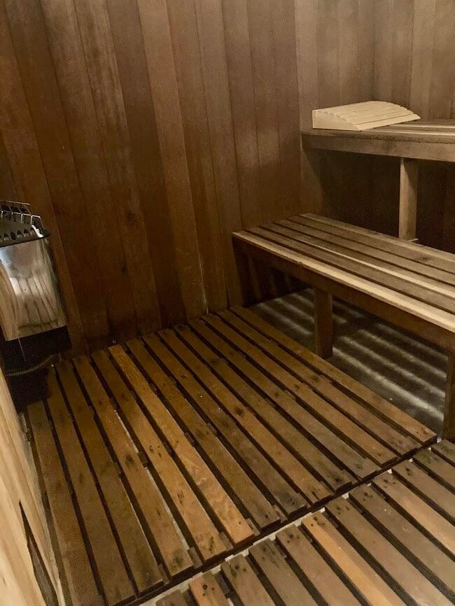 Building Photo - 3540 S Ocean Blvd