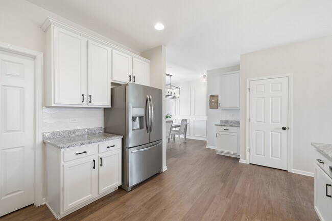 Building Photo - 2546 Huntleigh Ln