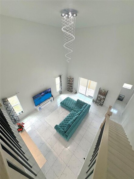 Building Photo - 7044 Brickell Ct