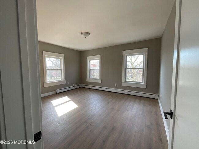 Building Photo - 1015 Mattison Ave