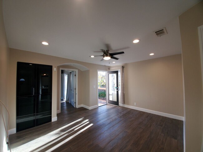 Building Photo - Stunning home in san mateo