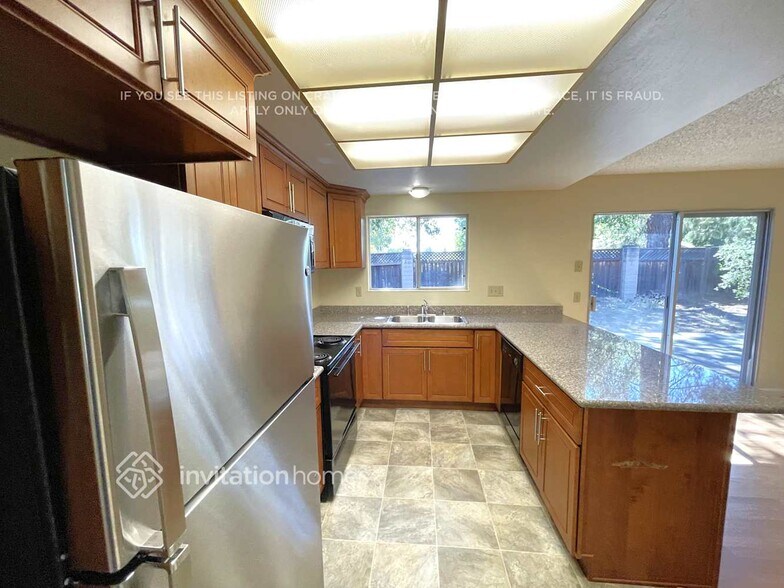 Building Photo - 78 Longview Dr