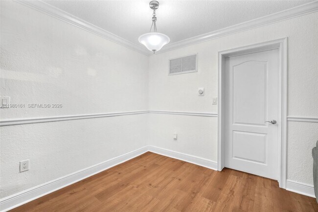 Building Photo - 3245 Virginia St