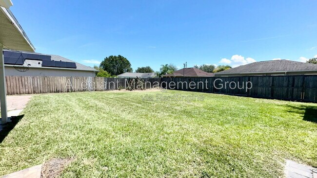 Building Photo - 620 Brockton Dr
