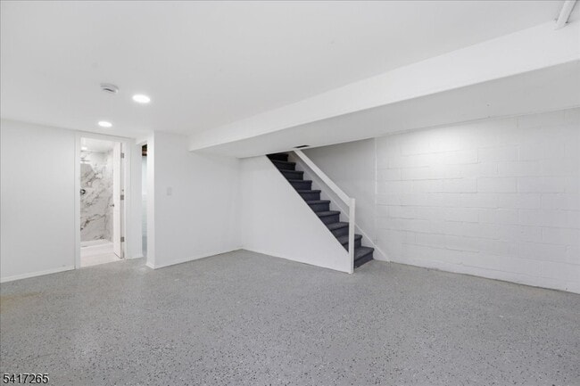 Building Photo - 240 Watchung Ave